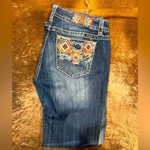 Miss Me women’s size 34 straight leg jeans. Great condition and gently worn.